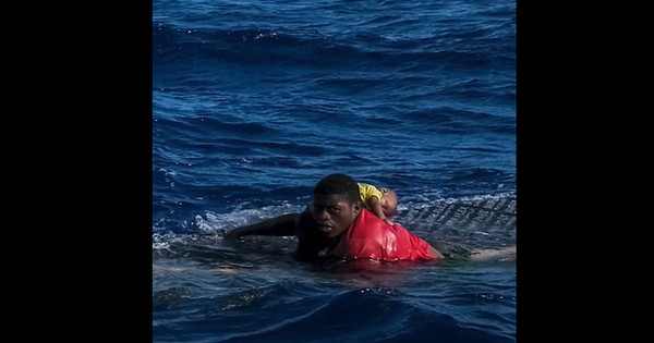 Il Giovane Migrante Che Ha Salvato Una Bimba Di 4 Mesi