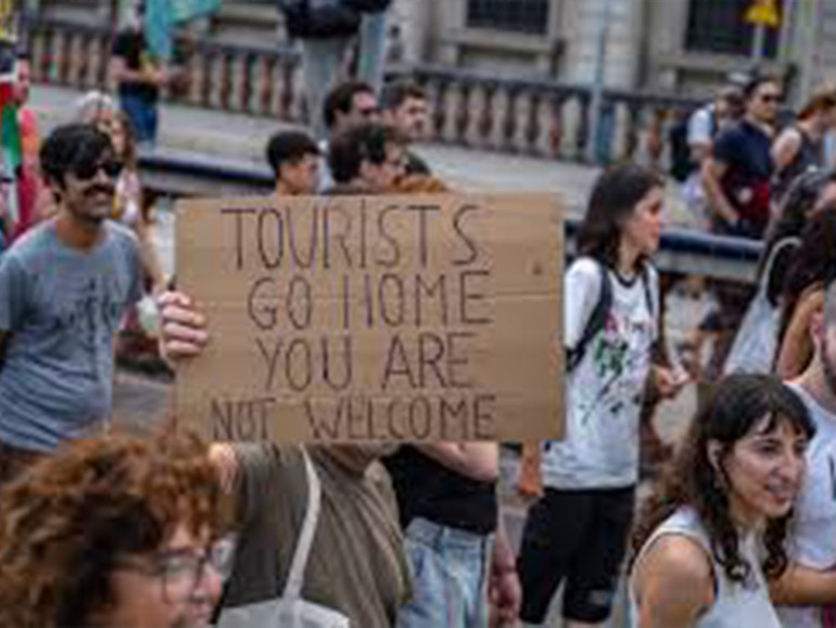 tourists-go-home