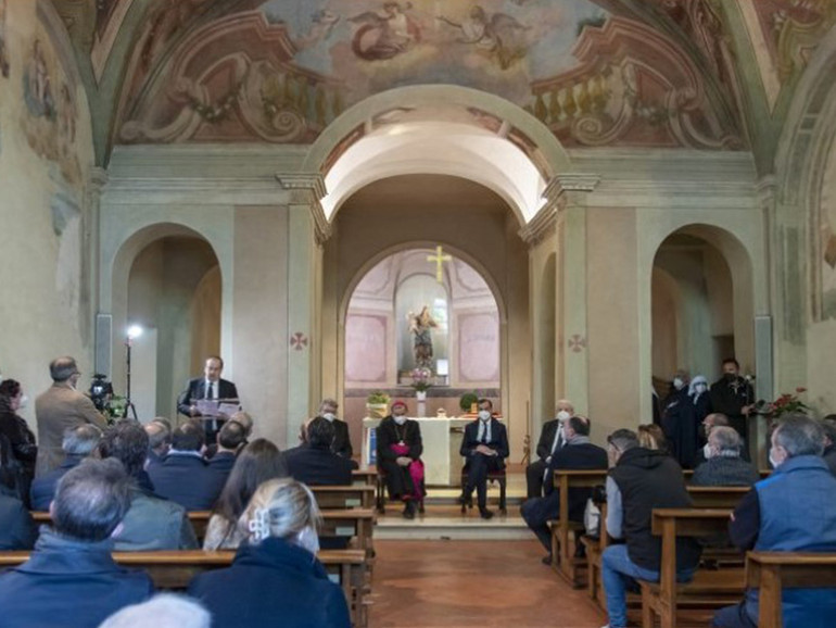 Accoglienza: Unitalsi Lombarda, posata la prima pietra della casa “Fabrizio Frizzi”. Papa Francesco, “una testimonianza dell’amore di Gesù”