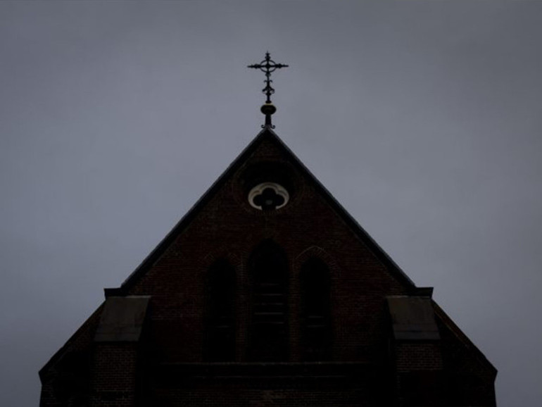 Belgio: vescovi su adozioni forzate, “notizie agghiaccianti, pronti a far emergere la verità”