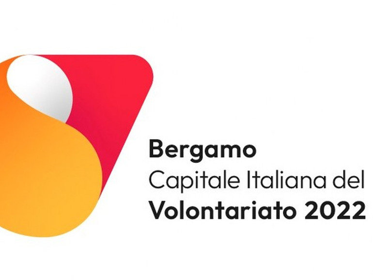 Bergamo capitale, i volontari “ci mettono la faccia”