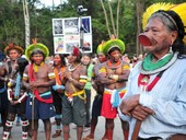 Brasile: indigeni presentano denuncia ufficiale contro Bolsonaro per genocidio alla Corte internazionale dell’Aia