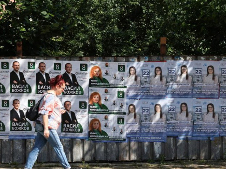 Bulgaria senza governo torna ai seggi. Popivanov: “C’è disgusto per la politica”