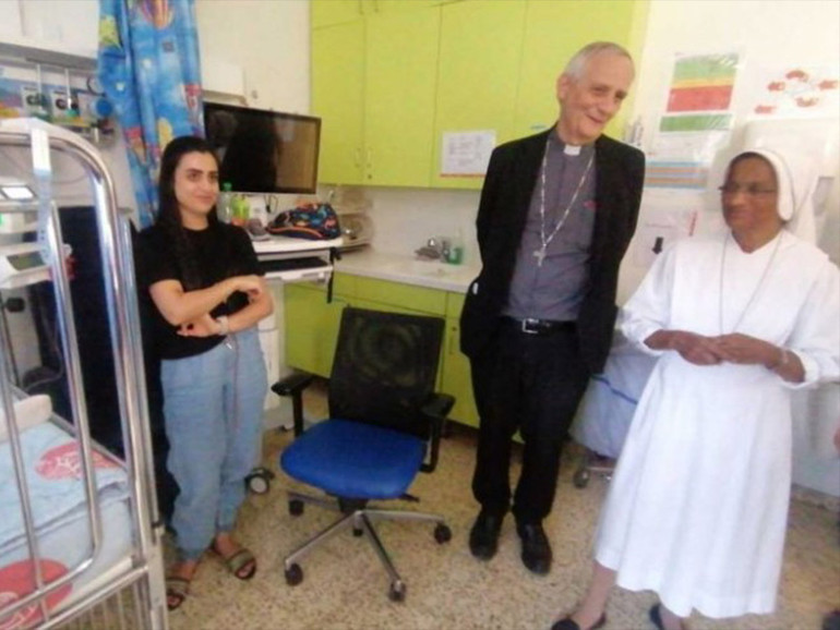 Card. Zuppi: visita al Charitas Baby hospital di Betlemme, “arriviamo sempre tardi per proteggere la vita. Sofferenza bambini inaccettabile”