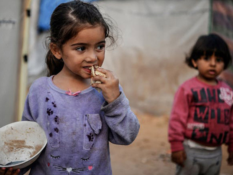 Cibo, Unicef: povertà alimentare grave per un bambino su quattro nel mondo