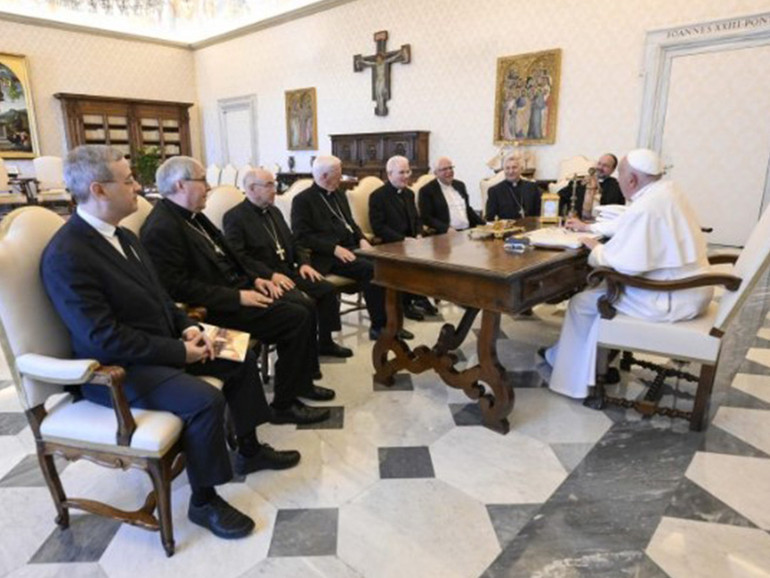 Comece: vescovi dell'Unione Europea in udienza questa mattina da Papa Francesco, “ci ha chiesto di adoperarci per la pace"