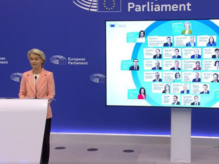 Commissione Ue: Von der Leyen presenta il collegio. “La nostra stella polare è l’interesse dell’Europa”. Fitto vicepresidente