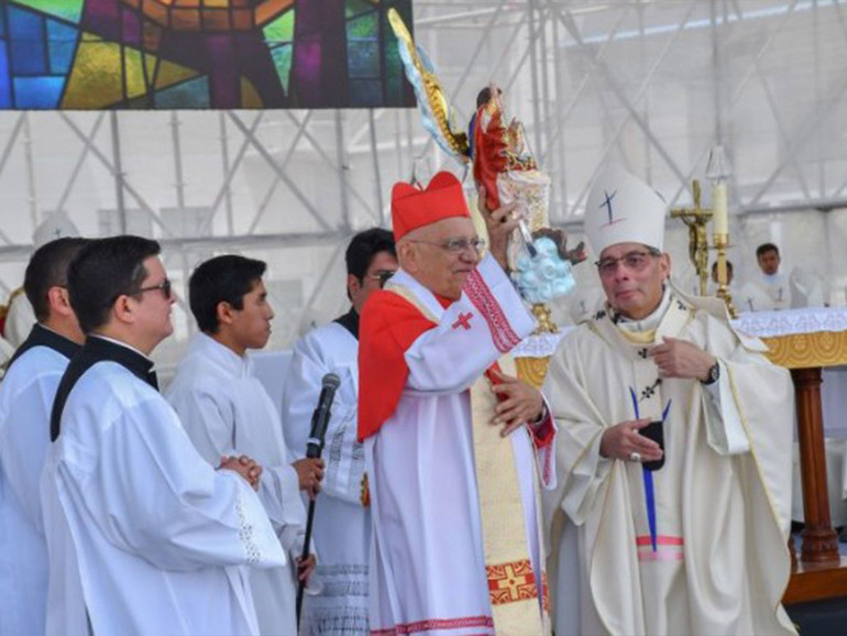 Congresso eucaristico internazionale: mons. Espinoza (arcivescovo Quito), “Eucaristia ci invita a essere autentici fratelli in un mondo pieno di v...