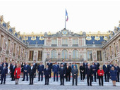 Consiglio europeo: summit di Versailles, Ventisette uniti nel sostegno all’Ucraina. Disaccordo su nuovo recovery di guerra