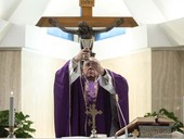 Coronavirus. Papa Francesco: a Santa Marta, “preghiamo per le famiglie, specialmente quelle con disabilità”