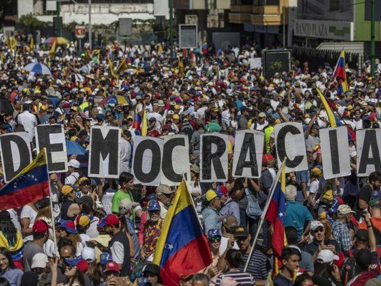 Crisi in Venezuela. P. Infante (Centro Gumilla): “Governo di transizione e nuove elezioni sono l’unica strada”