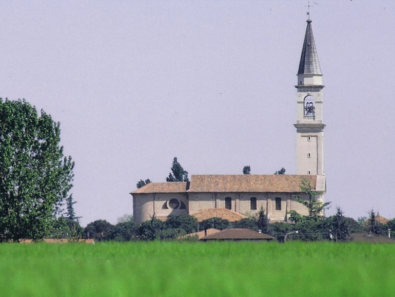 Dal municipio al campanile. Pernumia. Il sindaco Marco Montin: una comunità consapevole