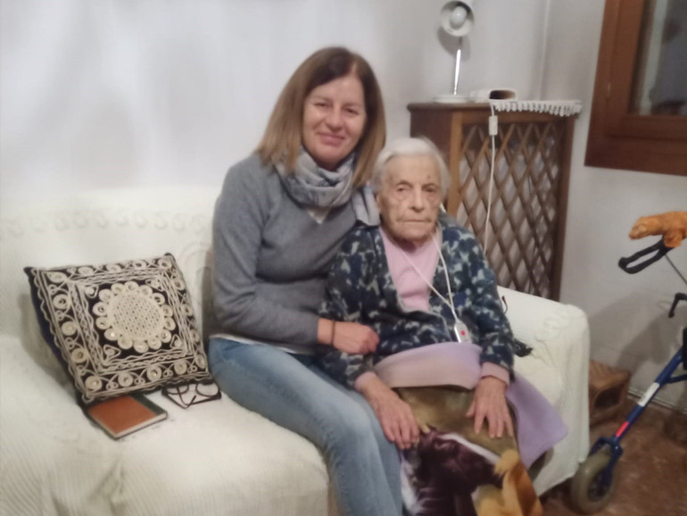 Elsa Canevarolo, di Roncaglia, oggi compie 102 anni