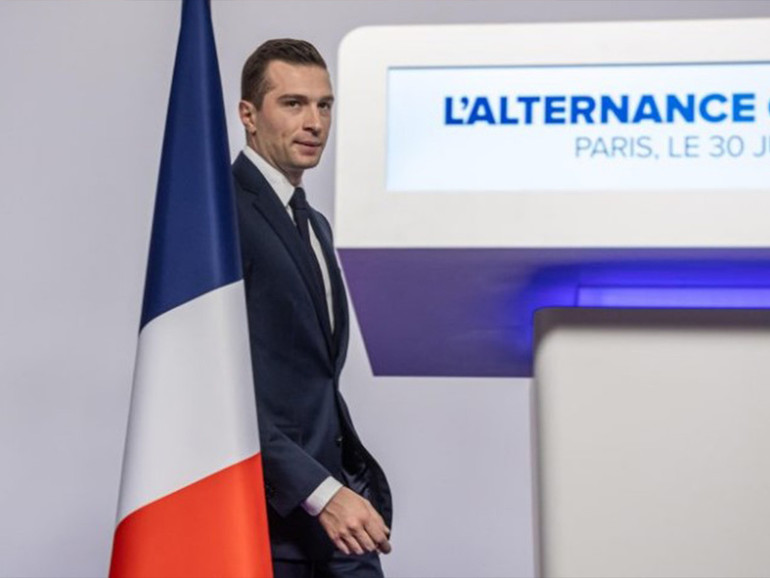 La Francia vista dall’Europa: Macron sotto accusa. E l’Ue trema