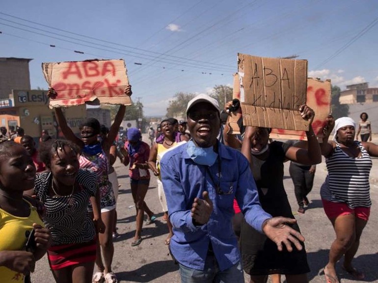 Manifestazione e scontri ad Haiti. Gli operatori Caritas: “Rischio deriva autoritaria”
