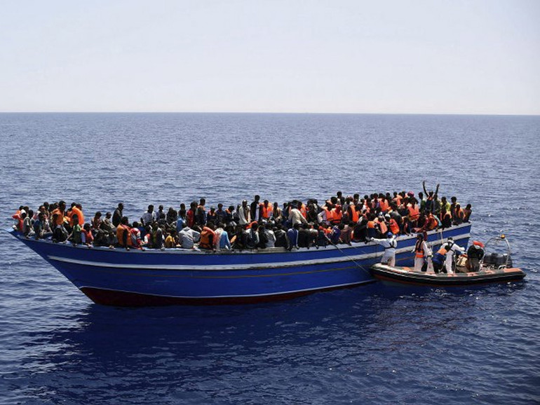 Migranti. Stretta sulle Ong, più difficili i salvataggi in mare