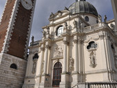 Monte Berico. Maria della misericordia. Quello vicentino è il più noto santuario mariano del Veneto