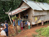 Padre Alex, missione tra i profughi del Myanmar