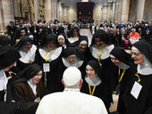 Papa a Verona: incontro con sacerdoti e consacrati, “sappiate ancora oggi essere una Chiesa che cura le ferite”