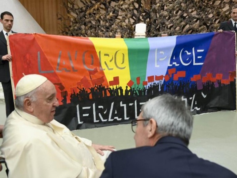 Papa Francesco: alla Cgil, “ripartire dal lavoro, democrazia non si confeziona a tavolino in qualche palazzo”