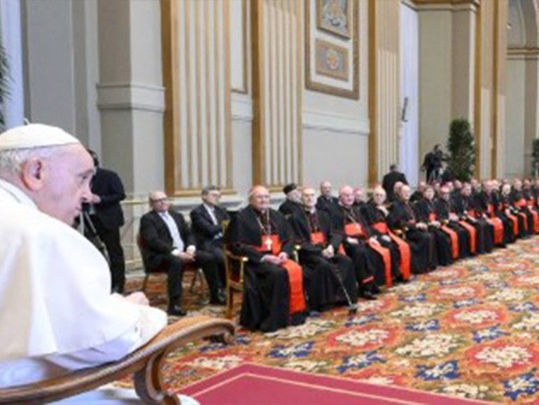 Papa Francesco: “ascoltiamoci di più, senza giudicare”