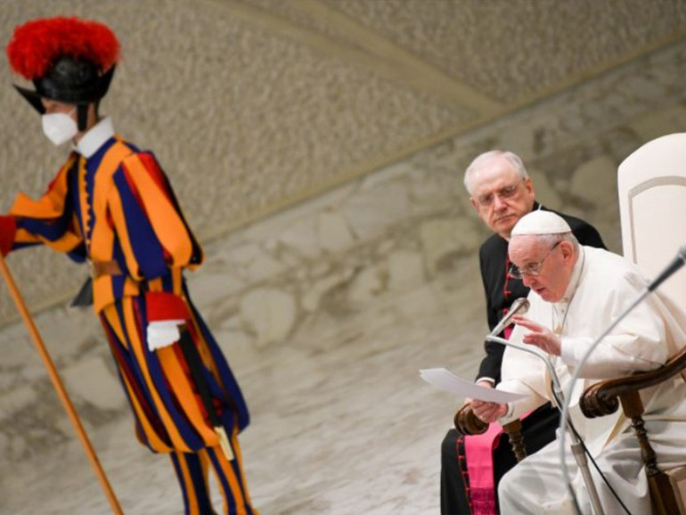 Papa Francesco: Bruni, “il 25 marzo consacrerà all’immacolato cuore di Maria la Russia e l’Ucraina”