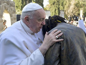 Papa Francesco: “confrontarsi con la realtà concreta di qualche migrante o pellegrino”