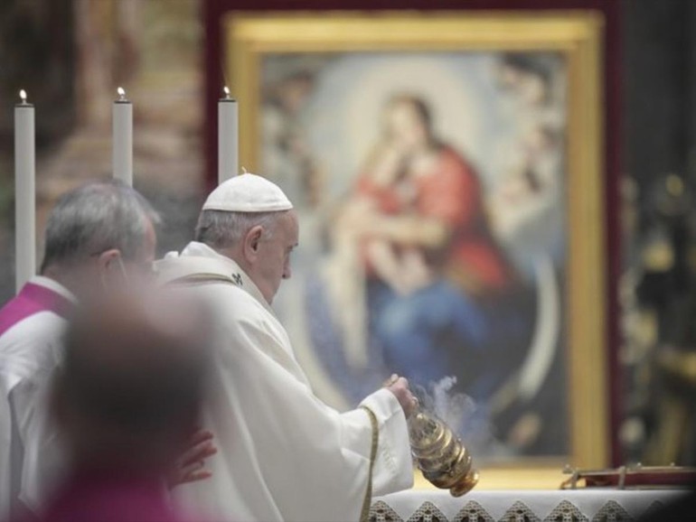 Papa Francesco: Epifania, “la fede non cresce se rimane statica”