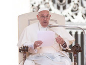 Papa Francesco: il Vangelo sempre in tasca e omelie da non più di otto minuti