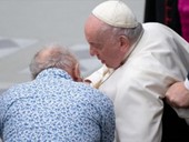 Papa Francesco: “non siamo mai pronti per la malattia”, Chiesa sia “ospedale da campo”