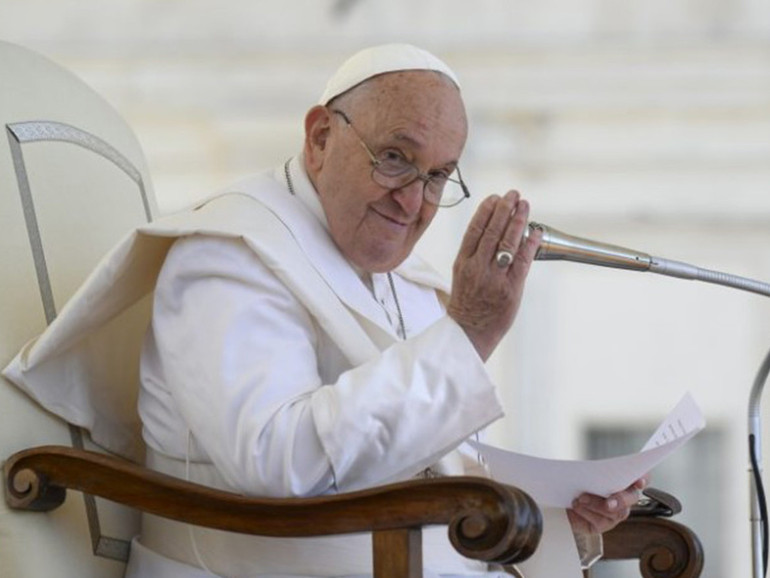 Papa Francesco: “Preghiamo tutti i giorni per la pace”