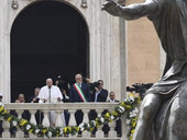 Papa in Campidoglio: “Roma continui ad essere faro di civiltà e promotrice di pace”