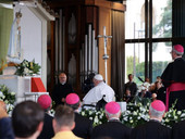 Papa in Portogallo: a Fatima, “la Chiesa è madre”. “Maria è Nostra Signora affrettata per essere vicina a noi”