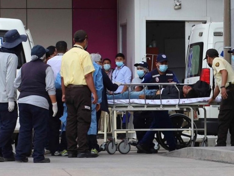 Perù: altri sette morti all’aeroporto di Ayacucho. Vescovi convocano per domenica una Giornata di preghiera per la pace