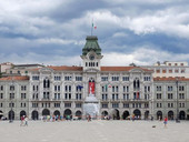 Politica: Trieste, documento amministratori locali. “Costruire dal basso nuovi spazi di socialità e innovativi strumenti di democrazia”