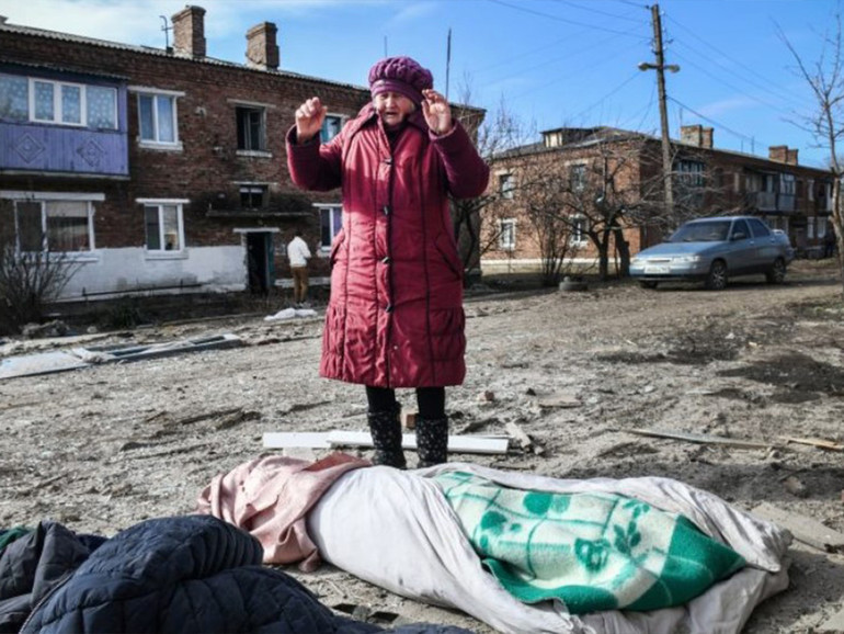 Quaresima in Ucraina. Mons. Yazlovetskyi (Kyiv): “Ogni attacco dei russi è una stazione della Via Crucis”