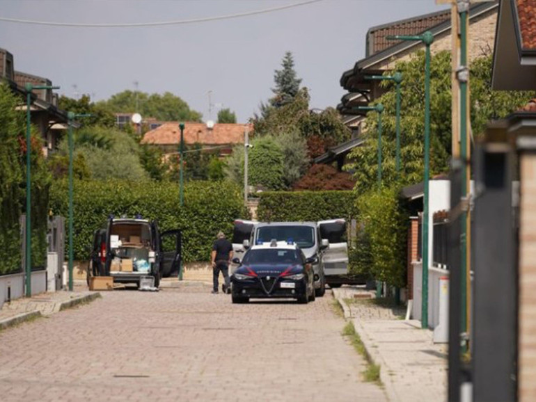 Questo dramma ci riguarda. Non rassegniamoci a lasciare dei lati bui nelle camere, nelle menti e nei cuori dei nostri figli