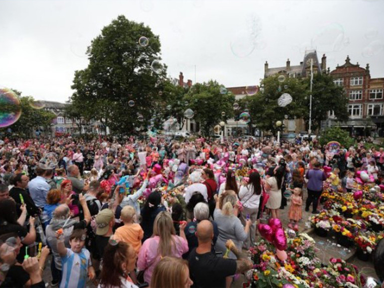 Regno Unito: attacco a Southport e disordini in tutto il Paese. Vescovi inglesi, “condanna alla violenza”, solidarietà ai migranti