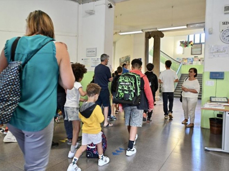 Ricomincia la scuola. Il primo giorno di scuola è un insieme di sentimenti ed emozioni in parte anche contrastanti che riguardano tutti