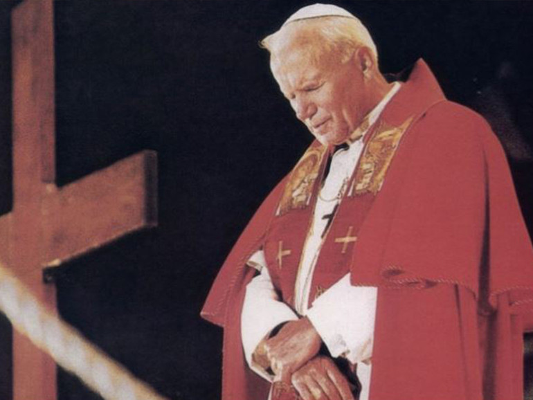 San Giovanni Paolo II: Cei, uniti a “pensiero grato” di Papa Francesco contro “illazioni offensive e infondate”