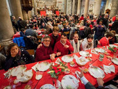 Sant’Egidio e il pranzo di Natale che “non esclude nessuno”. In Italia 80 mila persone a tavola con l’associazione