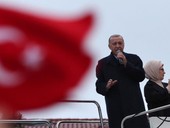 Turchia. Gli auguri di mons. Bizzeti al presidente Erdogan: “Non lavori da solo ma in collaborazione con tutte le forze presenti nel Paese”