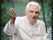 Un francobollo in memoria di papa Benedetto XVI