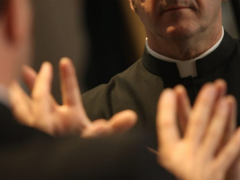 “Uniti possiamo”. Sostenere i sacerdoti, impegno di ogni cristiano