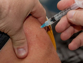Vaccini, Unar: “Invito di Figliuolo per parità trattamento a tutti è un passo avanti”
